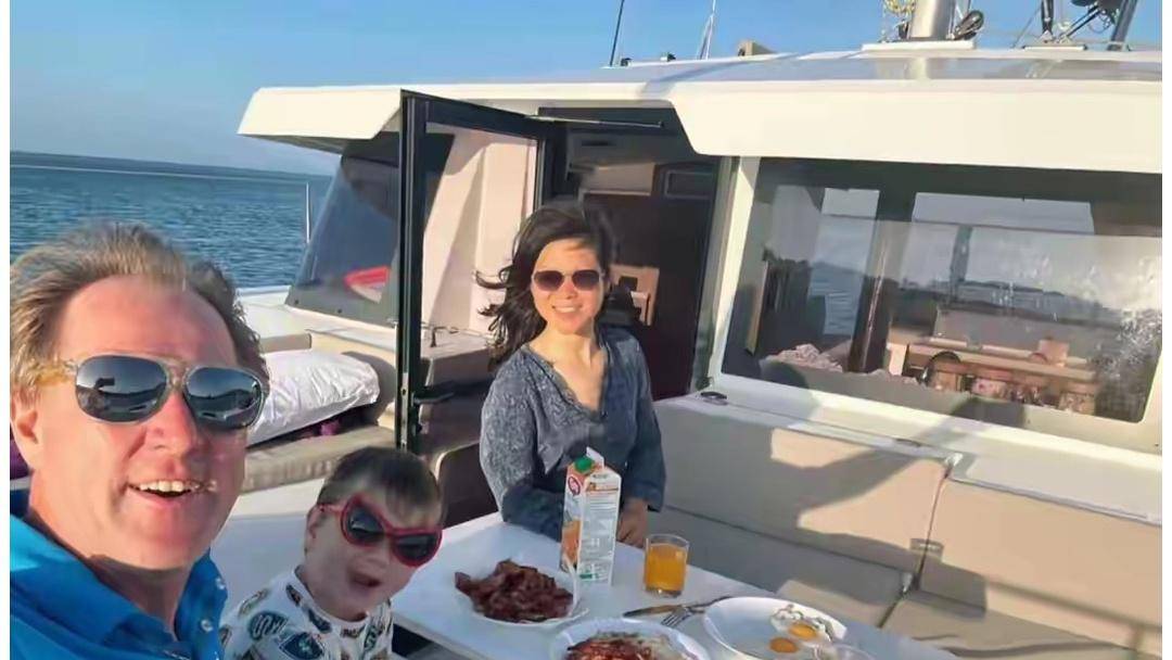 上海网球大师赛观众高声嘶吼,裁判多次劝阻,保安最终请离