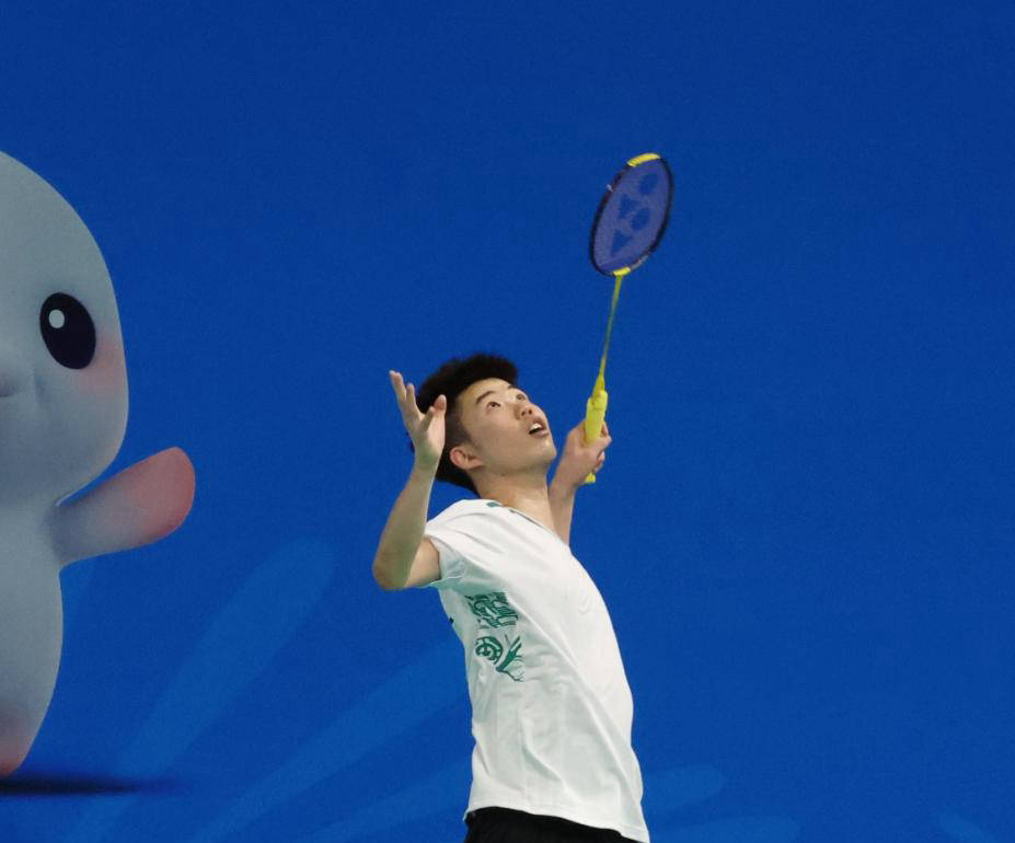 全运会羽毛球第二比赛日:陈雨菲轻取何冰娇,雅思组合开门红迎战黄东萍