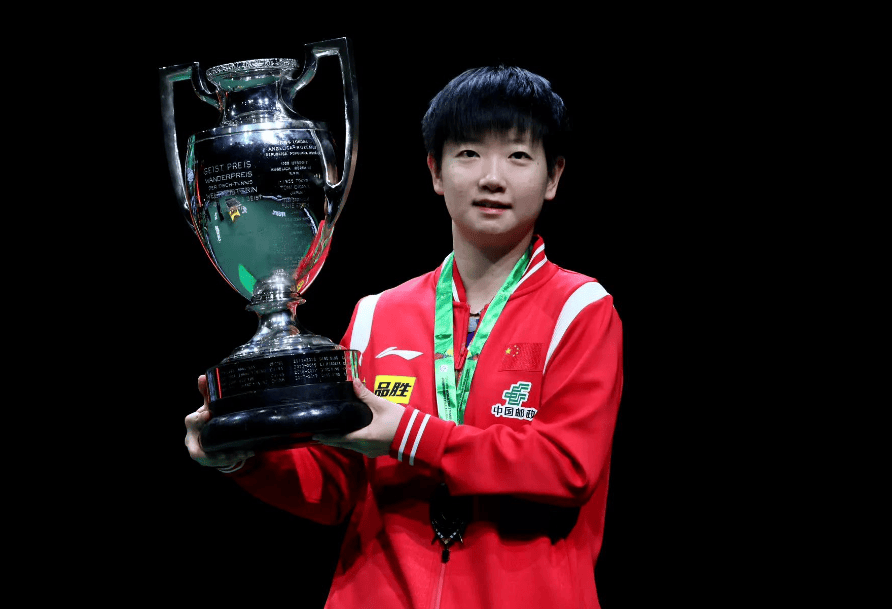 没有全运会金牌,却改写整个乒乓球史!孙颖莎已是世乒赛双圈金满贯!