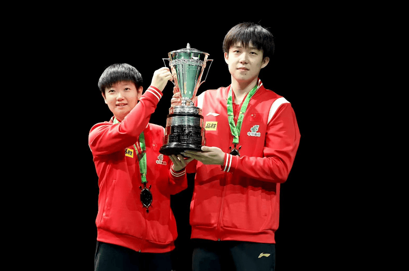 没有全运会金牌，却改写整个乒乓球史！孙颖莎已是世乒赛双圈金满贯！