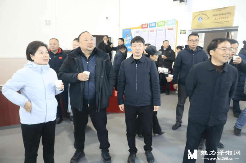 中国羽毛球协会主席张军视察调研益阳市羽毛球项目市队校办工作