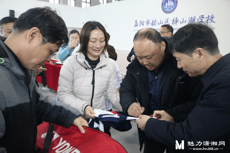 中国羽毛球协会主席张军视察调研益阳市羽毛球项目市队校办工作